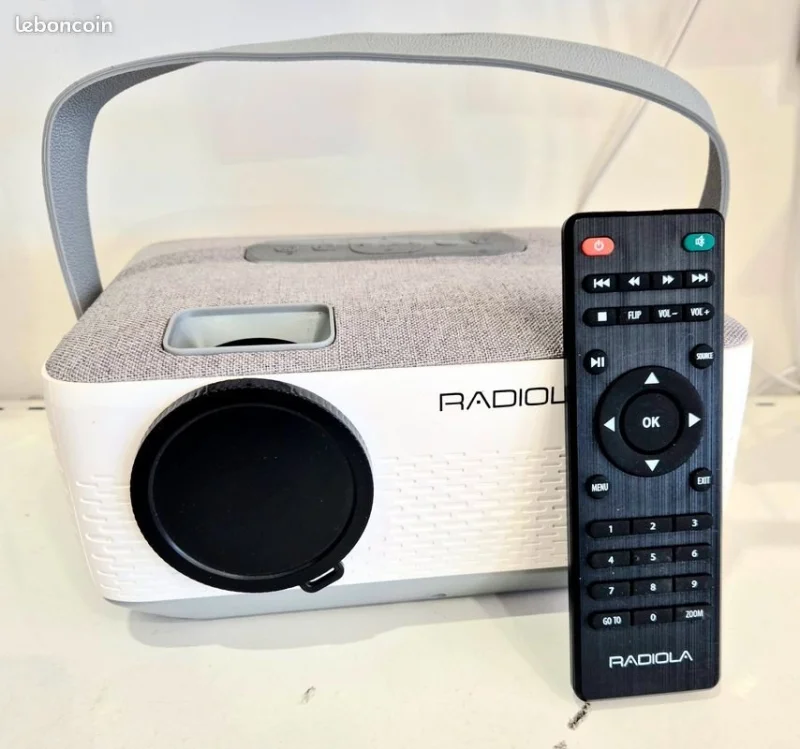 Мостри Видео проектор Radiola GMRAVPB301 Бял