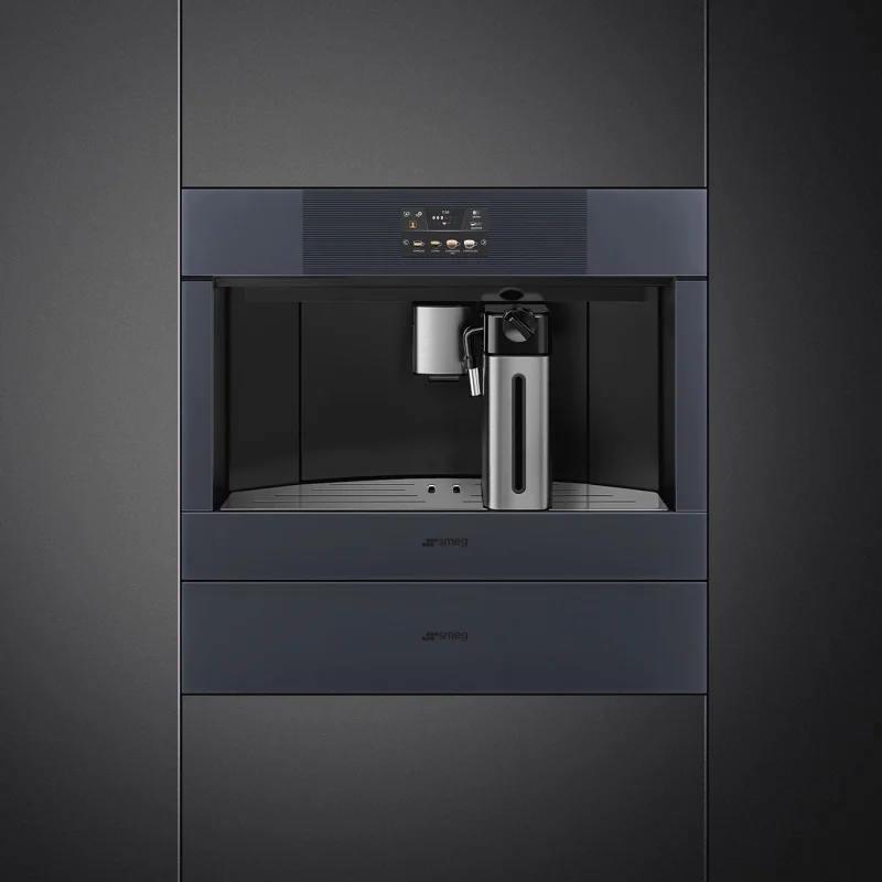 Кафемашини и кафеавтомати Кафе автомат Smeg CMS4104G