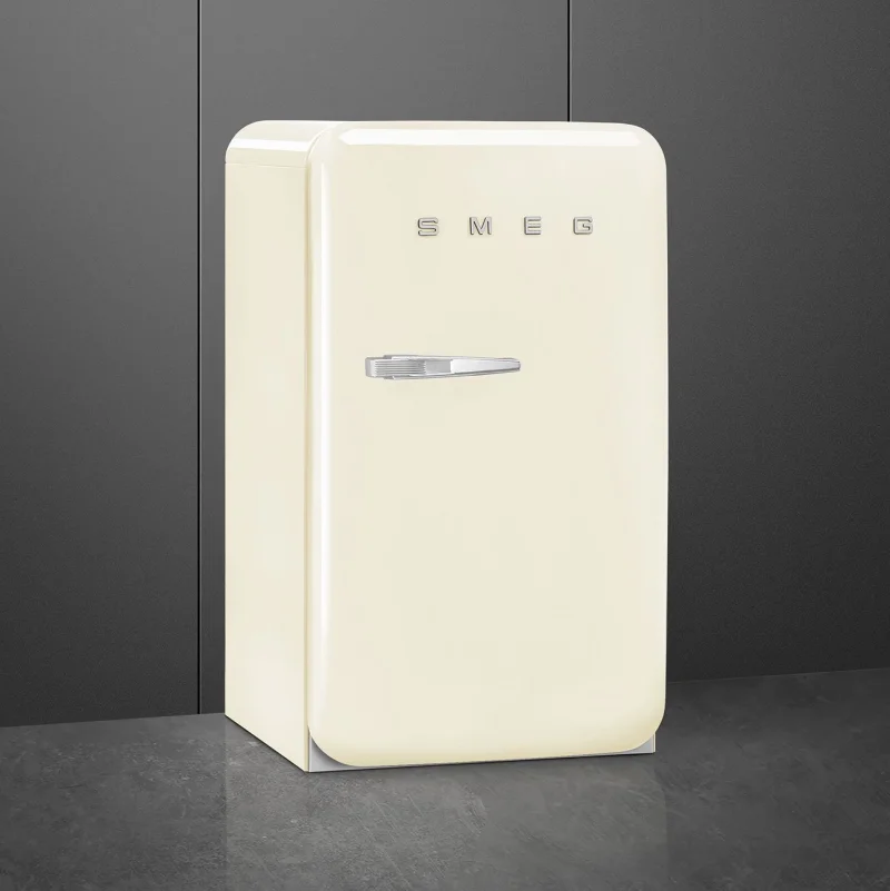 Хладилници с една врата Минибар Smeg FAB10HRCR6