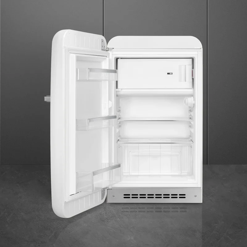 Хладилници с една врата Хладилник с камера Smeg FAB10LWH6