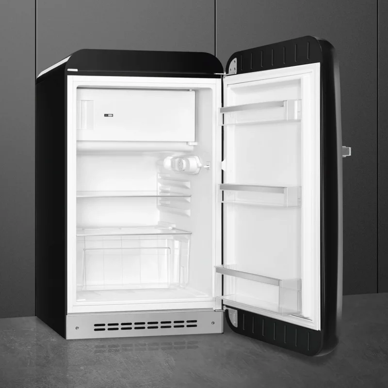 Хладилници с една врата Хладилник с камера Smeg FAB10RBL6