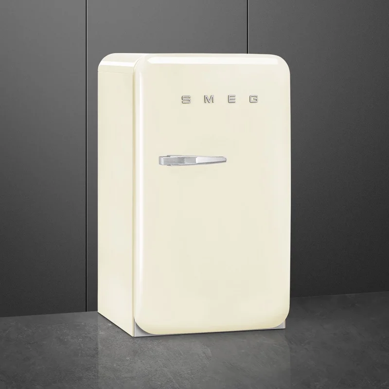 Хладилници с една врата Хладилник с камера Smeg FAB10RCR6