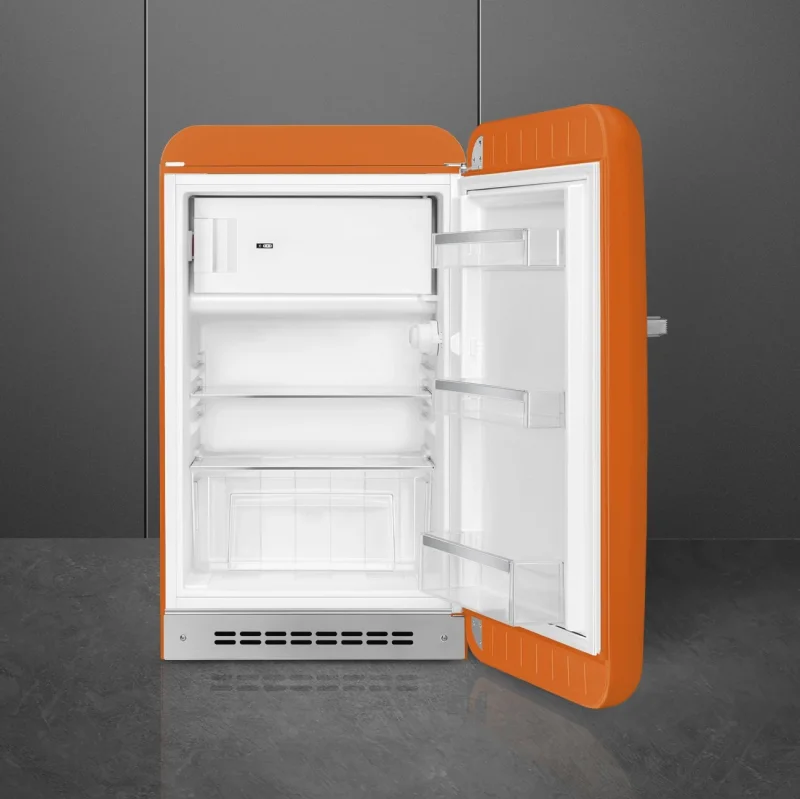 Хладилници с една врата Хладилник с камера Smeg FAB10ROR6