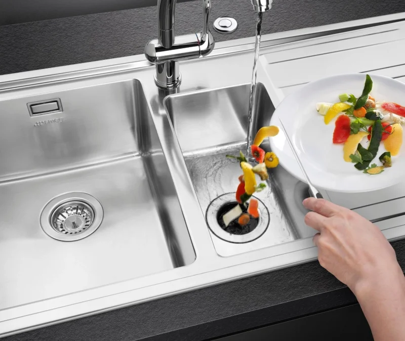 Аксесоари едри уреди Мелница за хранителни отпадъци Smeg KITFD100