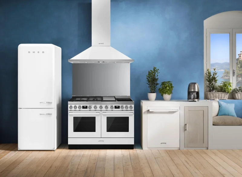 Аспиратори за стенен монтаж Аспиратор Smeg KPF12WH
