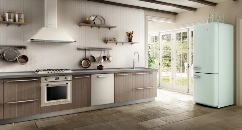 Аспиратори за стенен монтаж Аспиратор Smeg KT90PE
