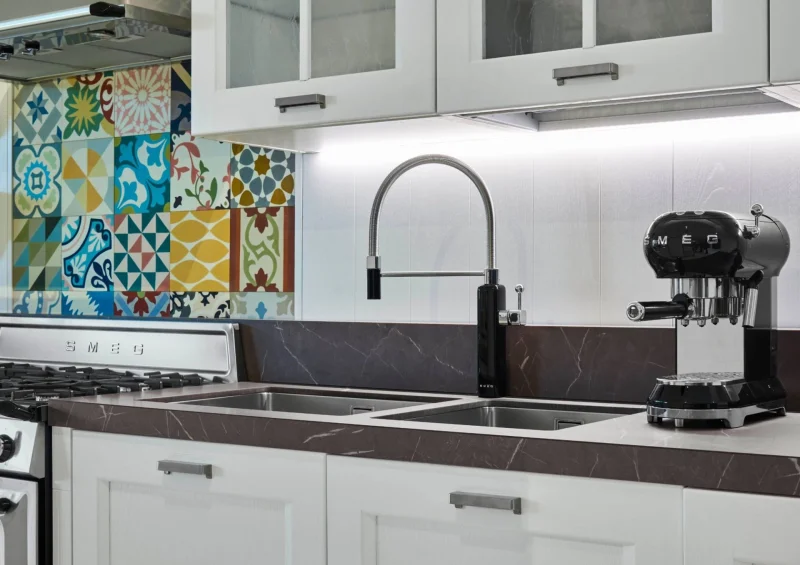 Мивки и смесители Полу-професионален смесител Smeg MDF50BL