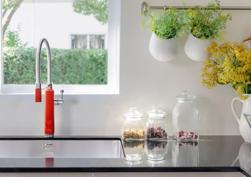 Мивки и смесители Полу-професионален смесител Smeg MDF50RD